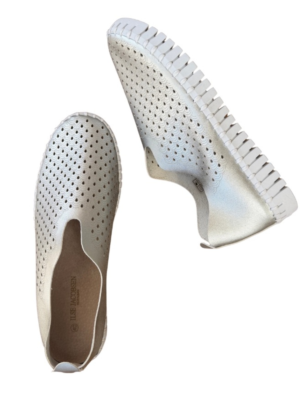 NEW Ilse Jacobsen Silver Tulip Shoes 3576 Slip-On Flats Size 40 Womens 9